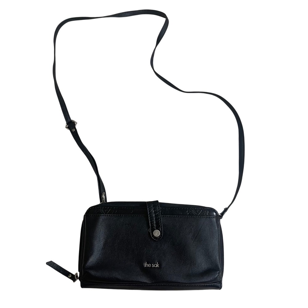 The Sak Iris Black Leather Crossbody Wallet Bag Organizer Clutch Silver Hardware